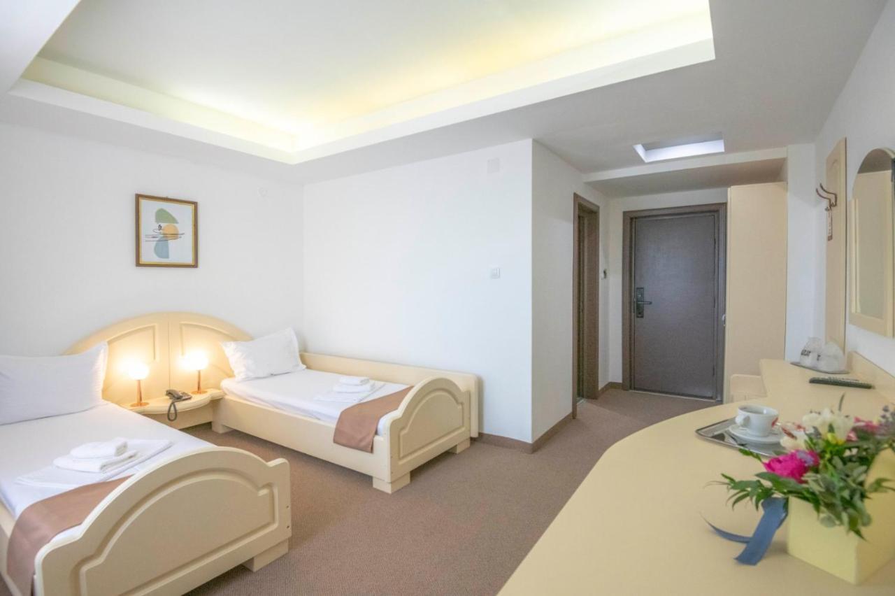 Hotel Randy コンスタンツァ エクステリア 写真